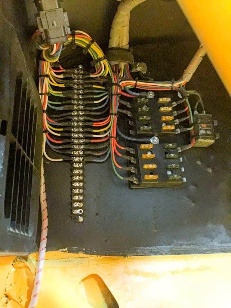 Guy Thomas 1971 Ford F350 Electrical